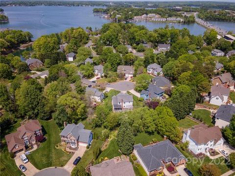 20326 Berry Cir, Cornelius, NC 28031 photo 28