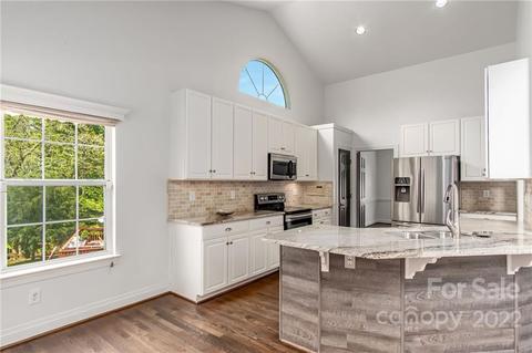 20326 Berry Cir, Cornelius, NC 28031 photo 7