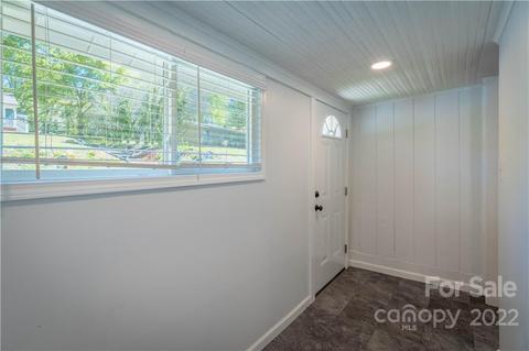 217 Cascade St, Morganton, NC 28655 photo 3