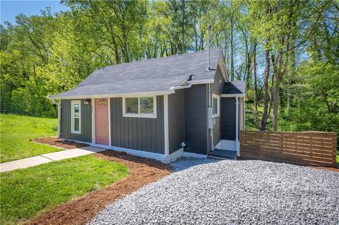 217 Cascade St, Morganton, NC 28655 photo 1