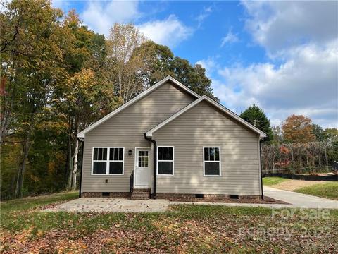 403 Fourth St, Stanley, NC 28164 photo 5