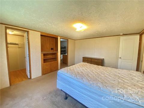73 Deaver Rdg, Marshall, NC 28753 photo 10