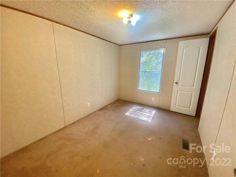 73 Deaver Rdg, Marshall, NC 28753 photo 12