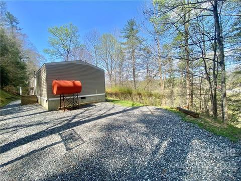 73 Deaver Rdg, Marshall, NC 28753 photo 22