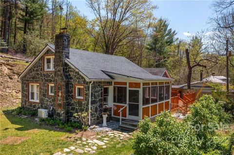 76 Poplar Dr, Spruce Pine, NC 28777 photo 2