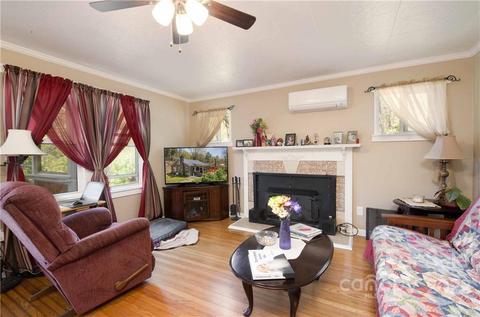 76 Poplar Dr, Spruce Pine, NC 28777 photo 12