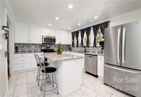 76 Poplar Dr, Spruce Pine, NC 28777 photo 7