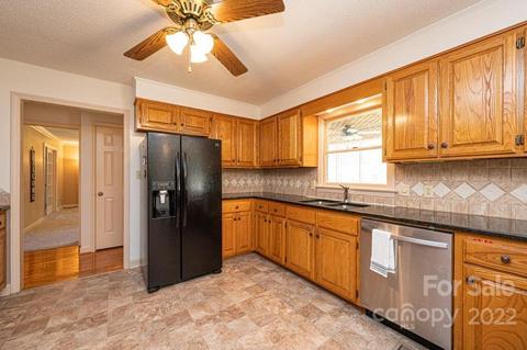 400 5th Ave NE, Conover, NC 28613 photo 16