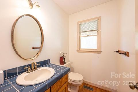 400 5th Ave NE, Conover, NC 28613 photo 13