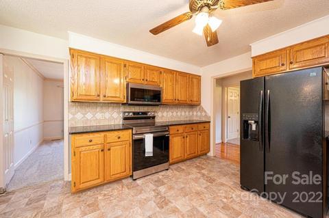 400 5th Ave NE, Conover, NC 28613 photo 17