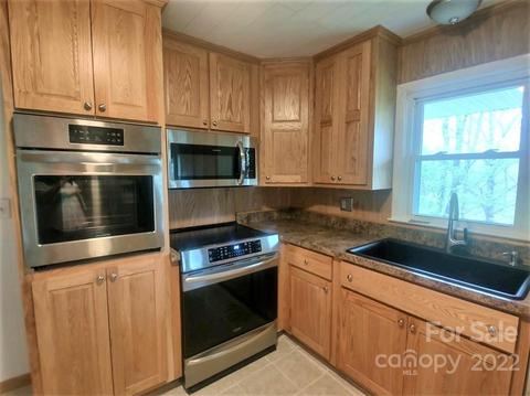 385 Slim Dillard Rd, Sylva, NC 28779 photo 3