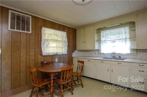 305 Alexander St, Monroe, NC 28110 photo 9