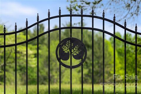 Sapata Trail Trail, Hendersonville, NC 28739