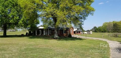 4542 Crabapple St, Conover, NC 28613 photo 2