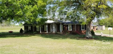 4542 Crabapple St, Conover, NC 28613 photo 1