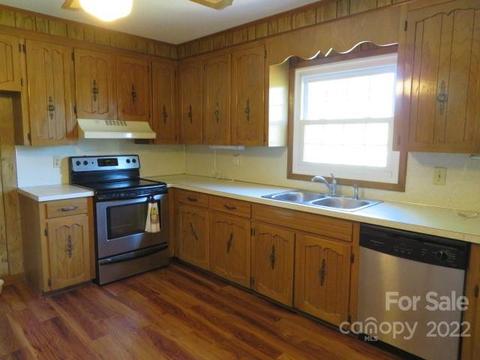 4542 Crabapple St, Conover, NC 28613 photo 16