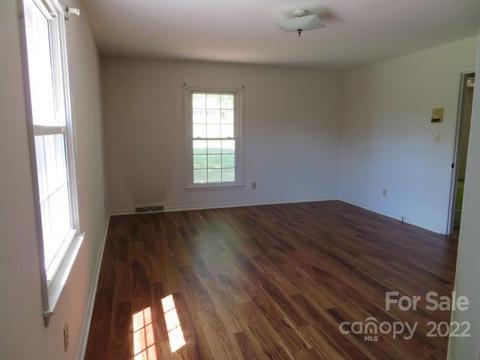 4542 Crabapple St, Conover, NC 28613 photo 31