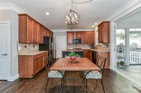 21311 Summerbrook Dr, Cornelius, NC 28031 photo 8