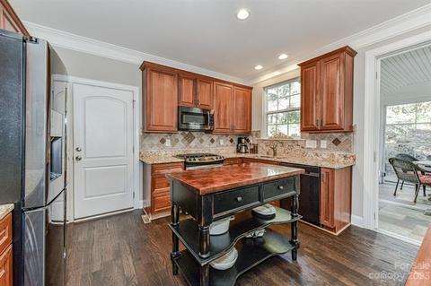 21311 Summerbrook Dr, Cornelius, NC 28031 photo 9