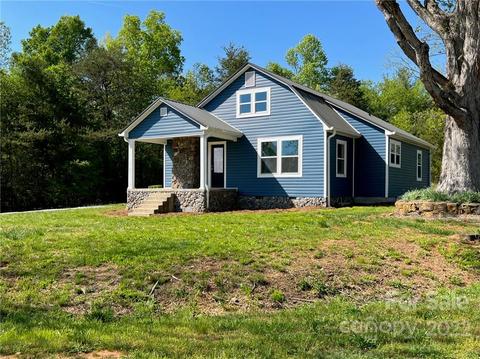 2064 Bailey Dr, Hickory, NC 28601 photo 2