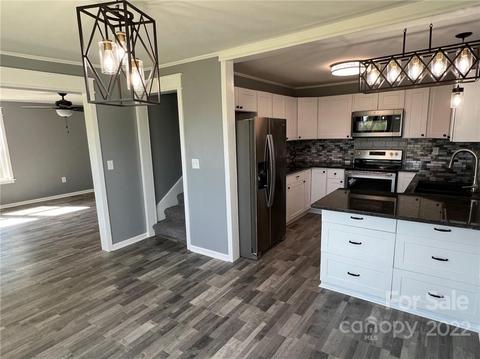 2064 Bailey Dr, Hickory, NC 28601 photo 11