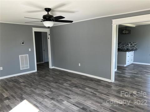 2064 Bailey Dr, Hickory, NC 28601 photo 9