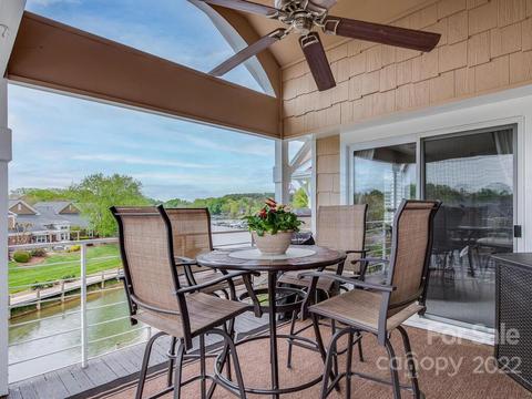 18535 Harborside Dr, Cornelius, NC 28031 photo 1