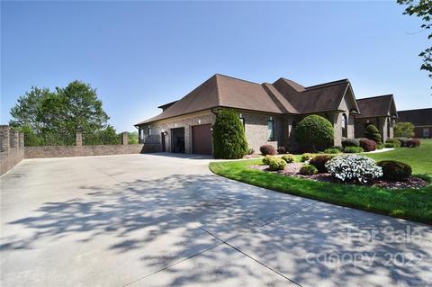 3628 Bermuda Dr NE, Conover, NC 28613 photo 3