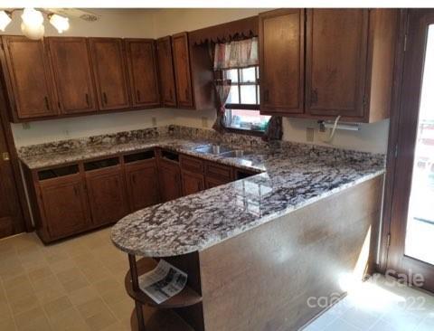 3100 Castle Ave, Hickory, NC 28601 photo 9