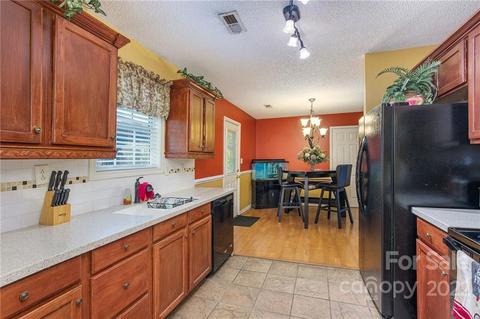 513 Evergreen Pl, Monroe, NC 28112 photo 12