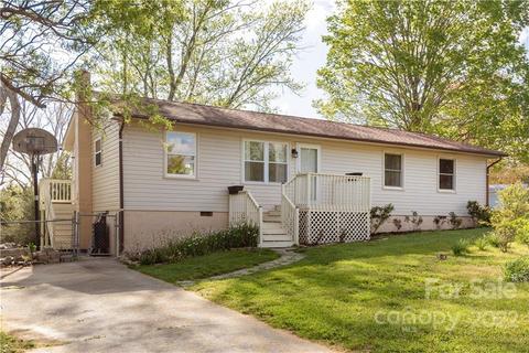 100 Cedar Crest Dr, Brevard, NC 28712 photo 1
