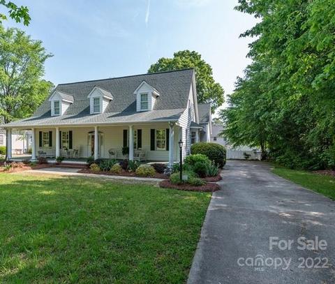 1688 Sharon Ln, Lancaster, SC 29720 photo 3