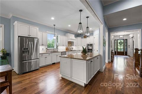 20411 Queensdale Dr, Cornelius, NC 28031 photo 9