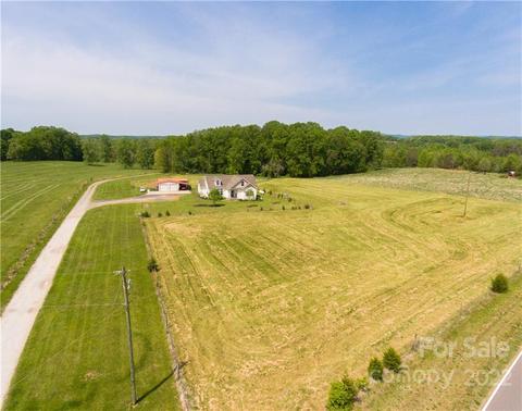 118 Waggy Tail Ln, Olin, NC 28660 photo 13
