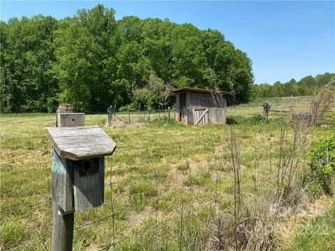 118 Waggy Tail Ln, Olin, NC 28660 photo 9