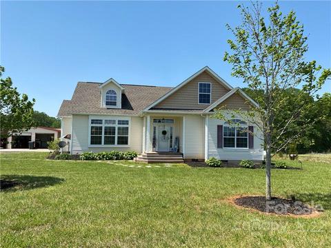 118 Waggy Tail Ln, Olin, NC 28660 photo 1