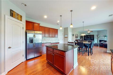 2071 Topaz Plz, Davidson, NC 28036 photo 12