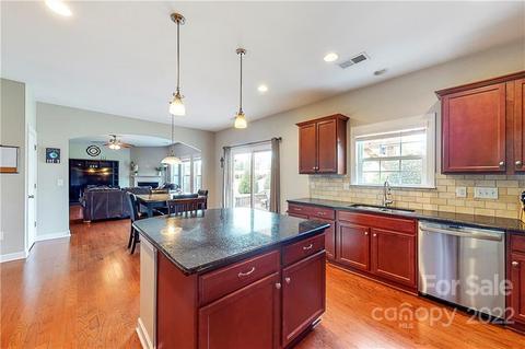 2071 Topaz Plz, Davidson, NC 28036 photo 13