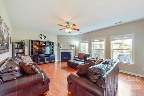 2071 Topaz Plz, Davidson, NC 28036 photo 8