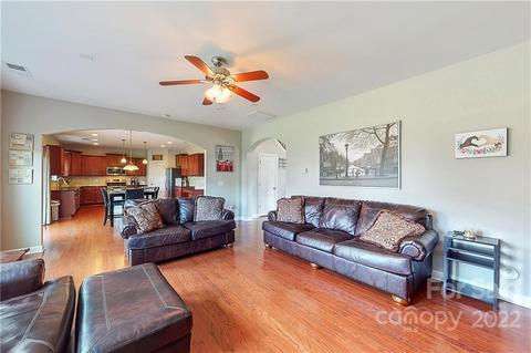 2071 Topaz Plz, Davidson, NC 28036 photo 9