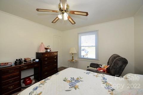 94 Hall Hts, Sylva, NC 28779 photo 16