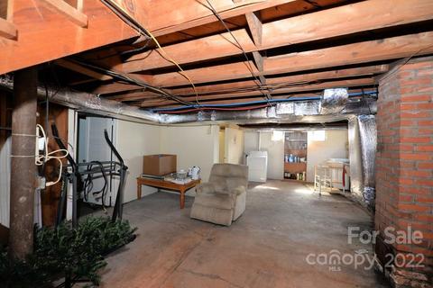94 Hall Hts, Sylva, NC 28779 photo 12