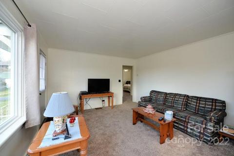 94 Hall Hts, Sylva, NC 28779 photo 18