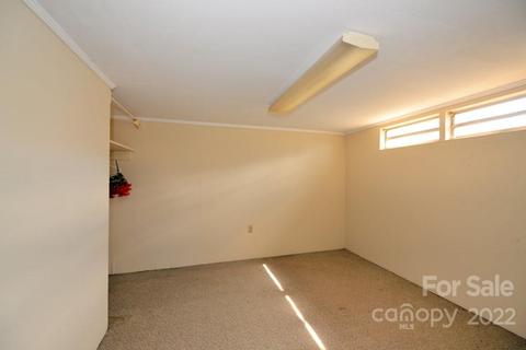 94 Hall Hts, Sylva, NC 28779 photo 10