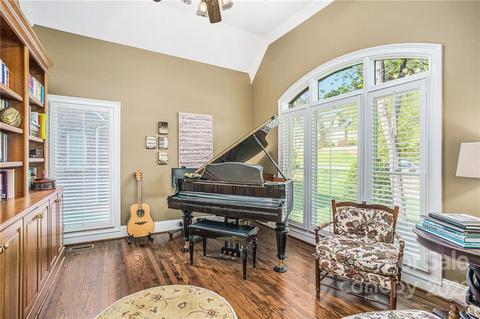 6326 Fox Chase Dr, Davidson, NC 28036 photo 5