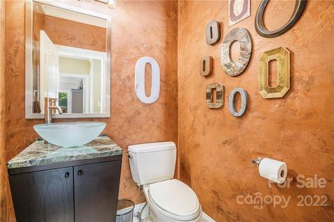 6326 Fox Chase Dr, Davidson, NC 28036 photo 17