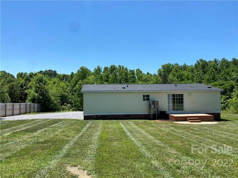 136 Cedarvale Dr, Harmony, NC 28634 photo 5