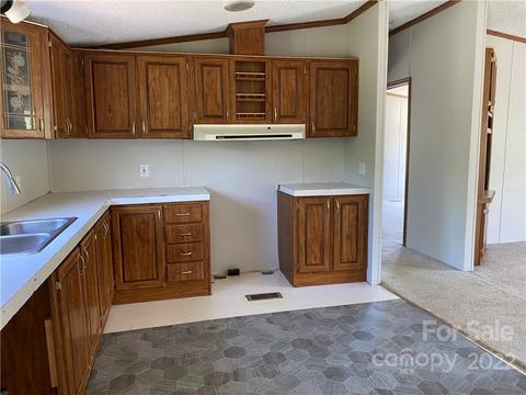 136 Cedarvale Dr, Harmony, NC 28634 photo 7