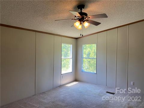 136 Cedarvale Dr, Harmony, NC 28634 photo 11