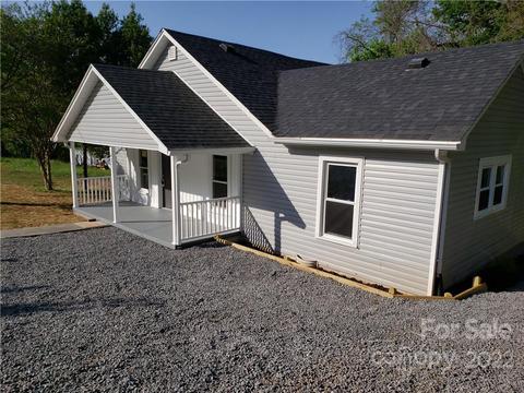 437 E D St, Newton, NC 28658 photo 2